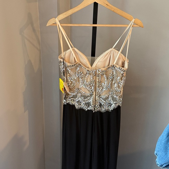 Faviana Glamour Rhinestone Nude Black Dress Gown Prom Wedding Formal NWT 8 - Picture 4 of 15